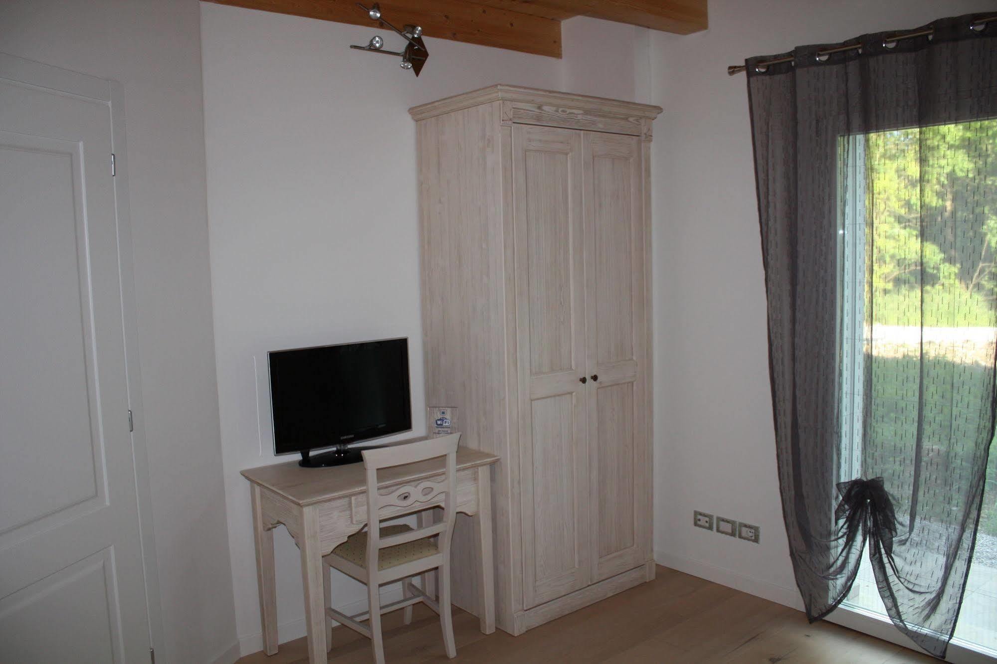 Elis' Rooms Sernaglia della Battaglia Kültér fotó