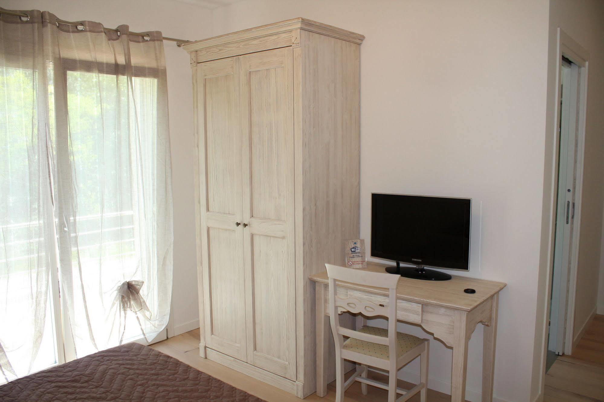 Elis' Rooms Sernaglia della Battaglia Kültér fotó